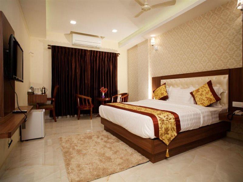 Hotel Mahalakshmi Residency Kolluru Buitenkant foto