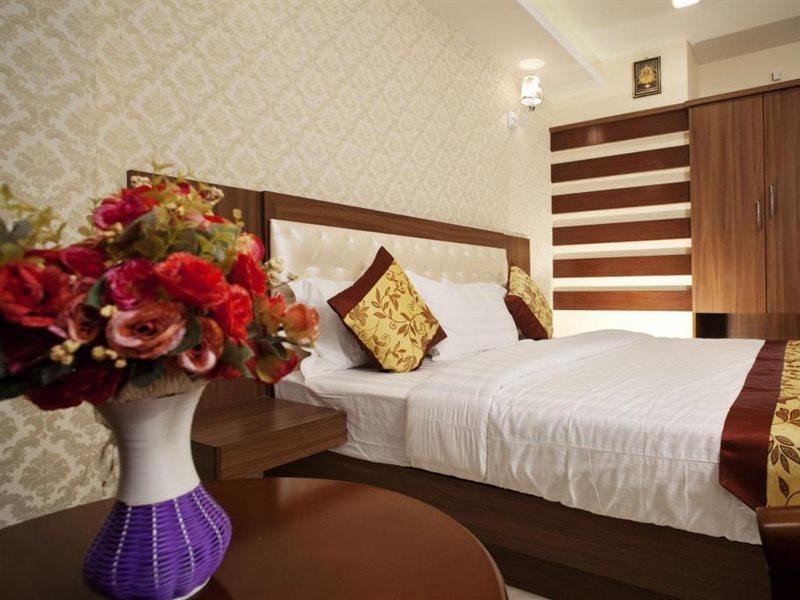 Hotel Mahalakshmi Residency Kolluru Buitenkant foto