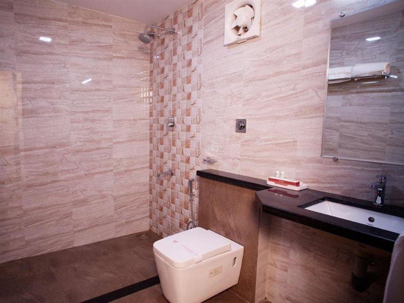 Hotel Mahalakshmi Residency Kolluru Buitenkant foto