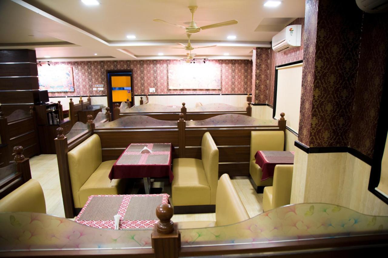 Hotel Mahalakshmi Residency Kolluru Buitenkant foto