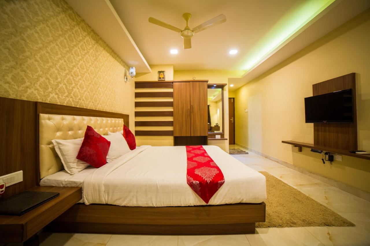 Hotel Mahalakshmi Residency Kolluru Buitenkant foto